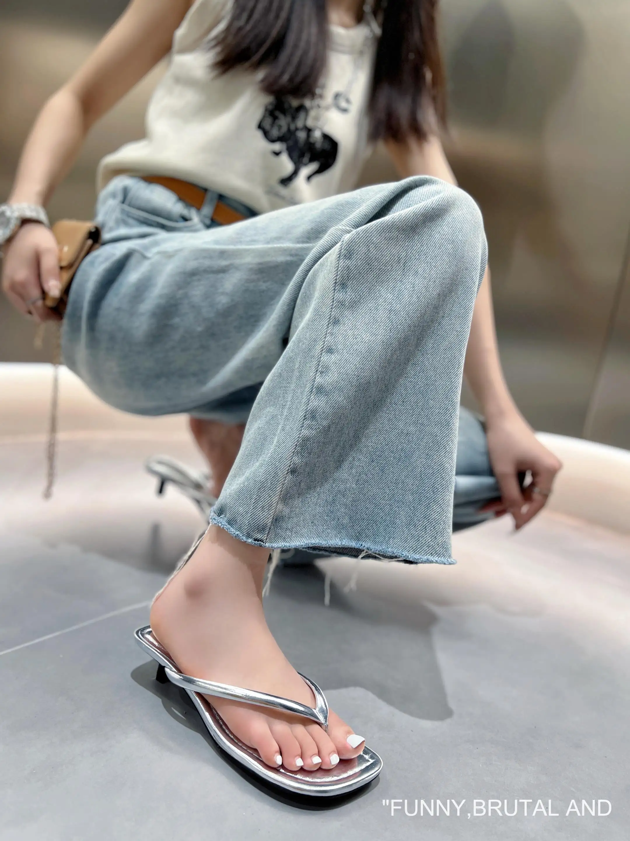 Real Din Piele Femei Flip Flops Simplu De Moda De Sex Feminin În Afara Papuci Doamnelor Moderne Pantofi De Vara De Înaltă Calitate De Argint Flip Flops